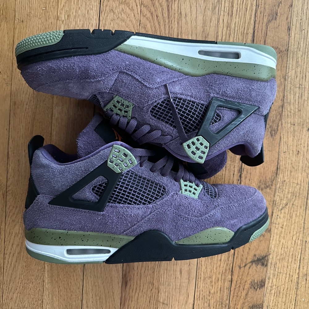 Women’s Air Jordan 4 Retro (Canyon Purple)